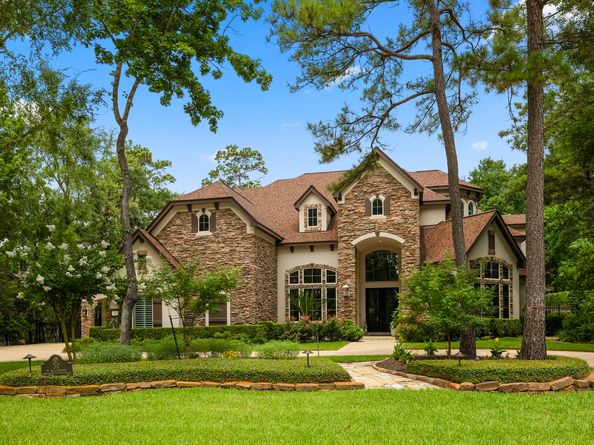 30 W Bracebridge Circle, The Woodlands TX 77382