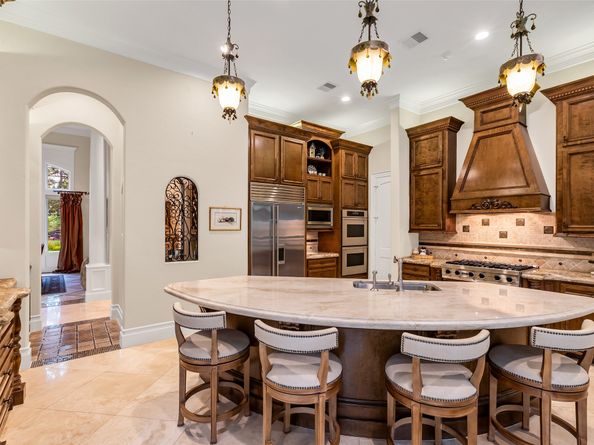 30 W Bracebridge Circle, The Woodlands TX 77382