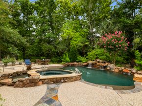 30 W Bracebridge Circle, The Woodlands TX 77382
