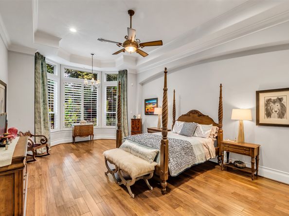 30 W Bracebridge Circle, The Woodlands TX 77382