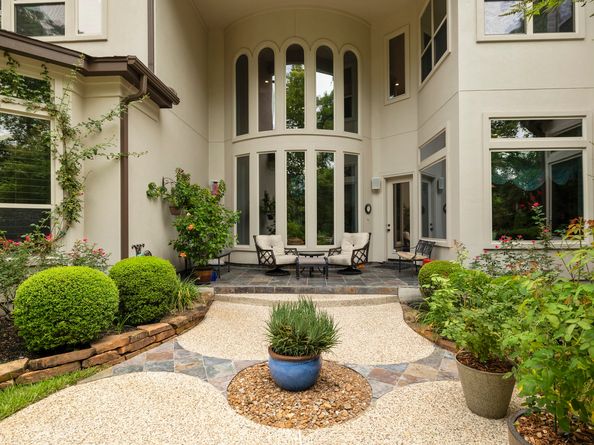 30 W Bracebridge Circle, The Woodlands TX 77382