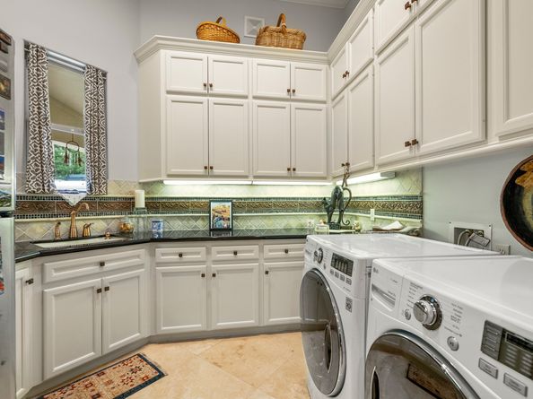 30 W Bracebridge Circle, The Woodlands TX 77382
