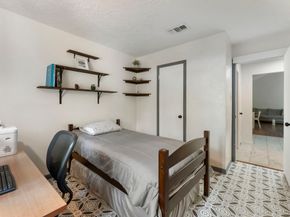 19 Tremont Woods Court, The Woodlands TX 77381