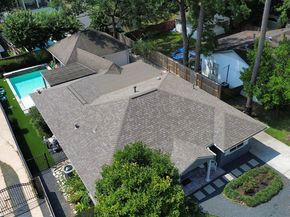 1547 Sue Barnett Drive, Houston TX 77018