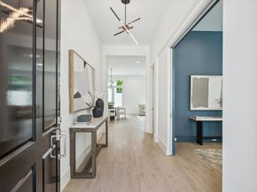 5 Wentworth Green Way, Houston TX 77027