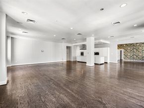 914 Main Street 1201, Houston TX 77002