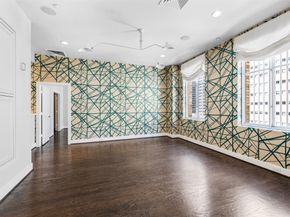 914 Main Street 1201, Houston TX 77002