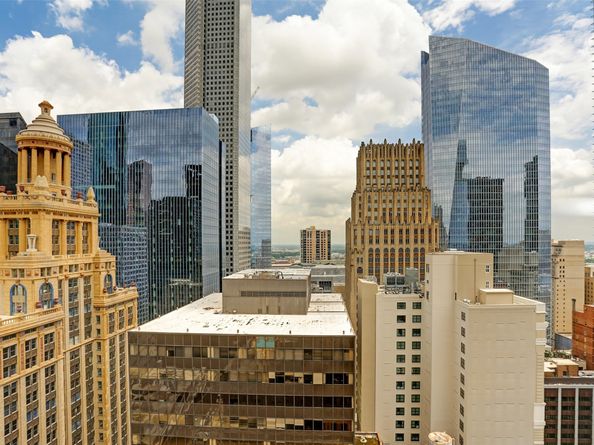 914 Main Street 1201, Houston TX 77002
