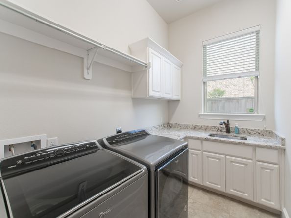 19 Brittany Rose Place, The Woodlands TX 77375