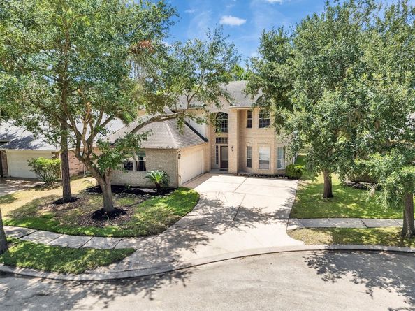 16715 Hibiscus Point Drive, Houston TX 77095
