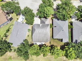 16715 Hibiscus Point Drive, Houston TX 77095