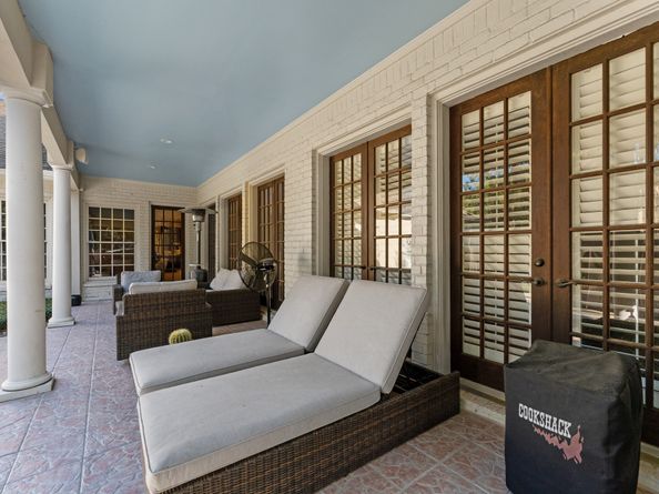 10401 Treeridge Place, The Woodlands TX 77380