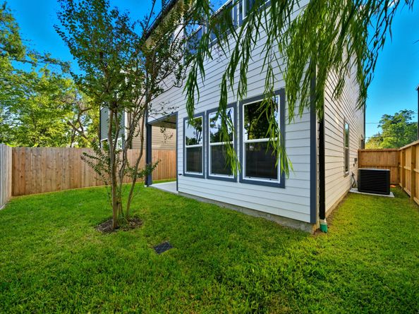 2036 Thonig Road, Houston TX 77055
