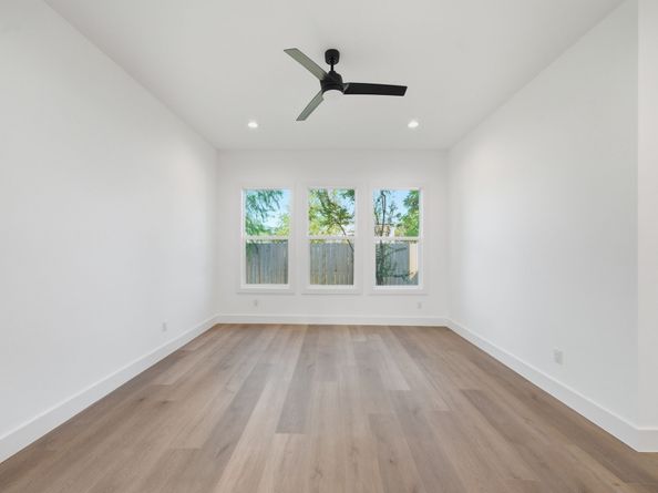2036 Thonig Road, Houston TX 77055