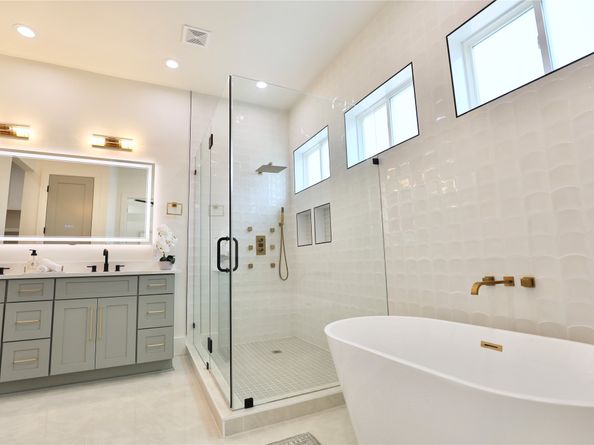 603 Neyland Street, Houston TX 77022