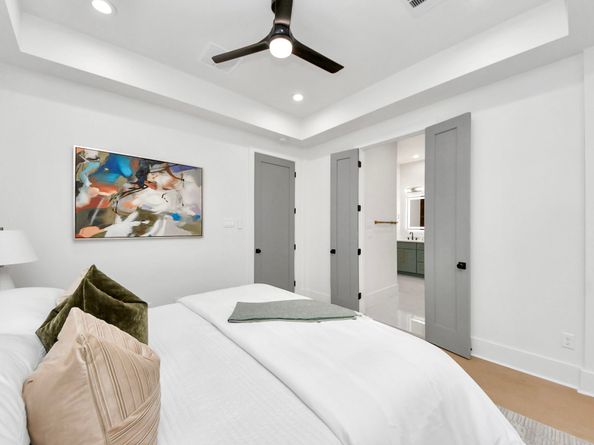 603 Neyland Street, Houston TX 77022