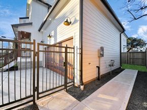 603 Neyland Street, Houston TX 77022