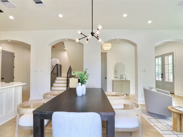 603 Neyland Street, Houston TX 77022