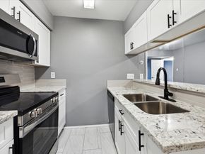 2100 Wilcrest Drive 225, Houston TX 77042