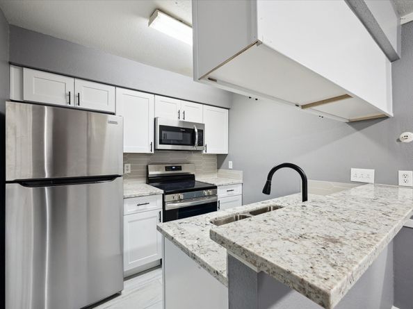 2100 Wilcrest Drive 225, Houston TX 77042