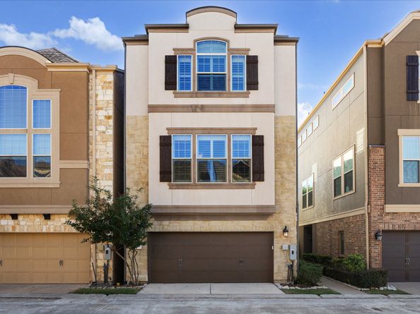 6735 Highclere Manor Lane, Houston TX 77055