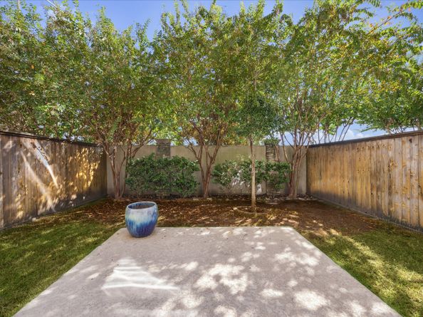6735 Highclere Manor Lane, Houston TX 77055