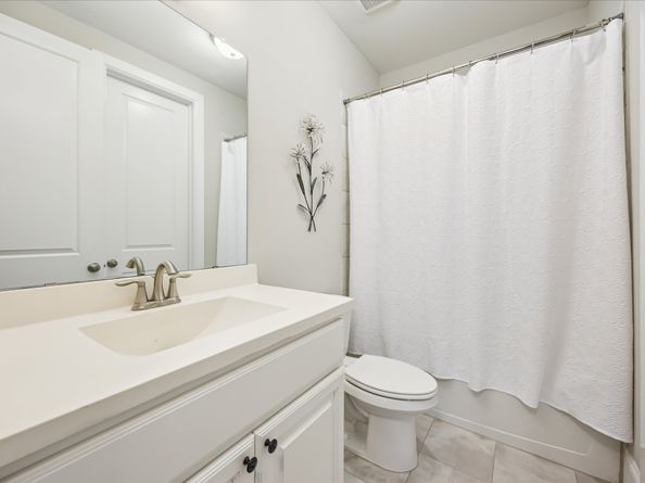 6735 Highclere Manor Lane, Houston TX 77055