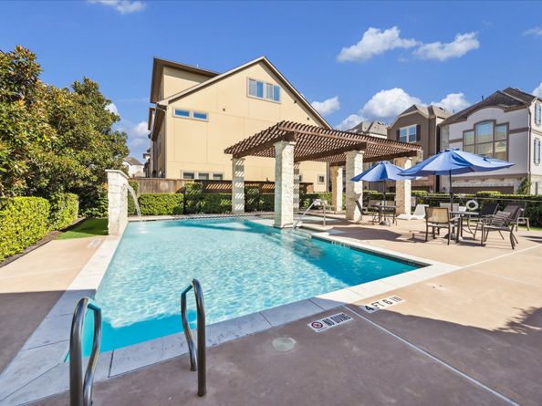 6735 Highclere Manor Lane, Houston TX 77055