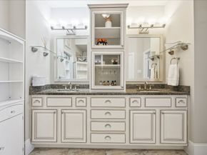 6735 Highclere Manor Lane, Houston TX 77055