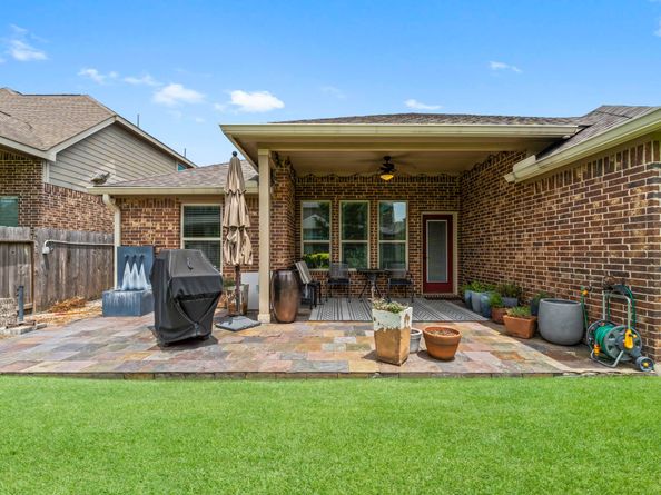 23438 Banksia Drive, New Caney TX 77357