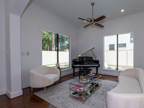 1409 Indiana Street, Houston TX 77006