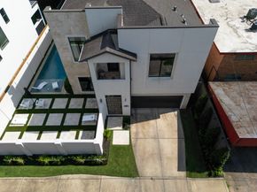 1409 Indiana Street, Houston TX 77006