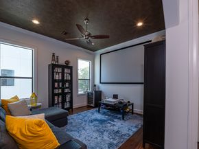 1409 Indiana Street, Houston TX 77006