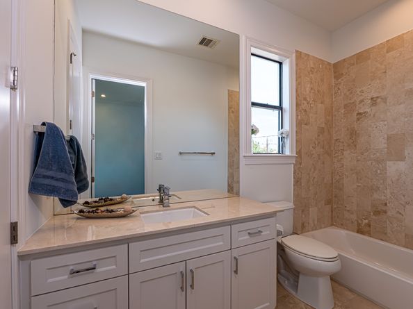 1409 Indiana Street, Houston TX 77006