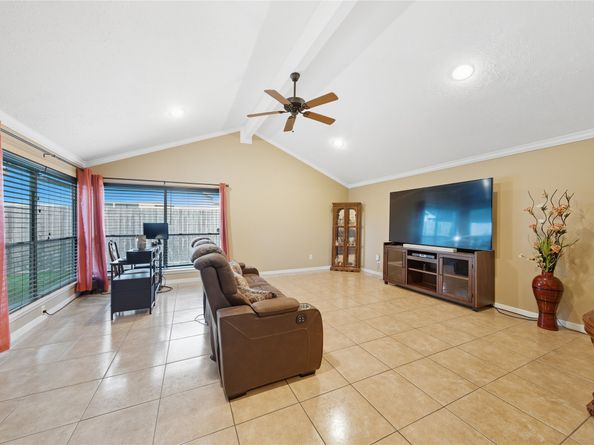 15318 Evergreen Place Drive, Houston TX 77083