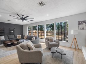 5906 Lawn Lane, Houston TX 77088