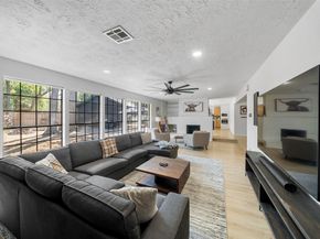 5906 Lawn Lane, Houston TX 77088