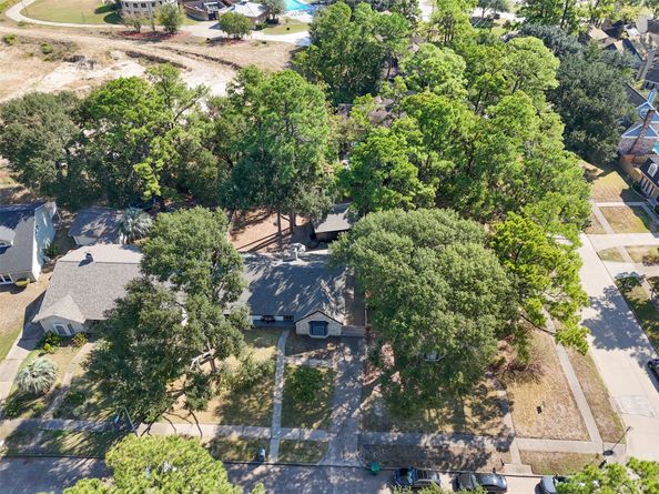 5906 Lawn Lane, Houston TX 77088