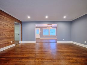 545 Henke Street, Houston TX 77020