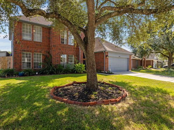 4335 Alysheba Lane, Friendswood TX 77546