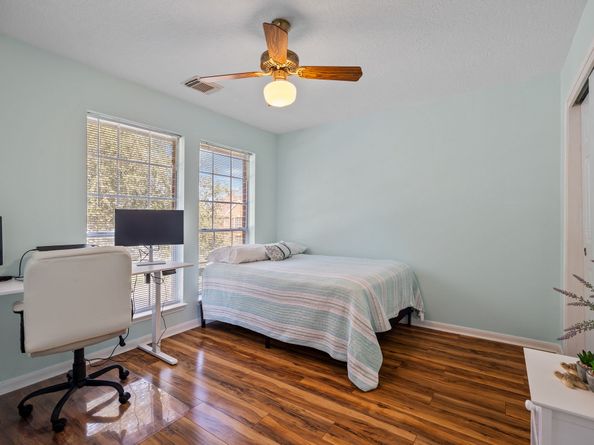 4335 Alysheba Lane, Friendswood TX 77546