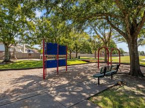 4335 Alysheba Lane, Friendswood TX 77546