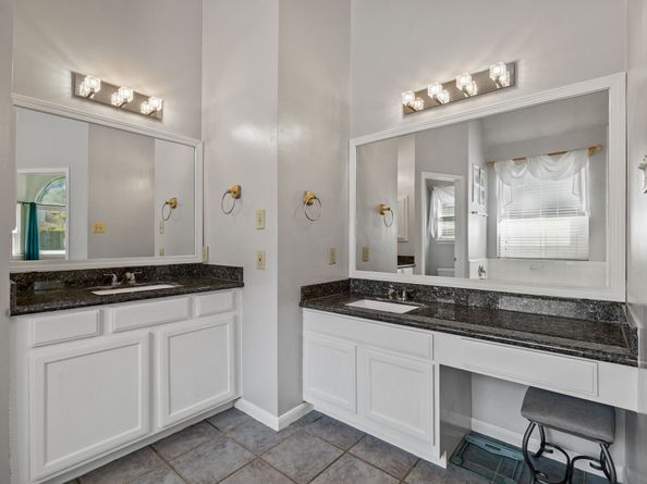 4335 Alysheba Lane, Friendswood TX 77546