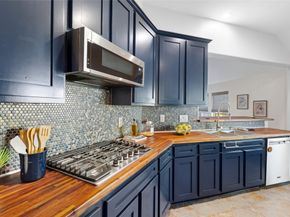 1319 Pine Trl, Tomball TX 77375