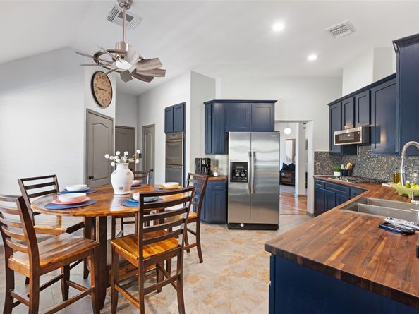 1319 Pine Trl, Tomball TX 77375