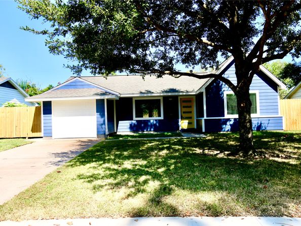 7118 Edgemoor Drive, Houston TX 77074