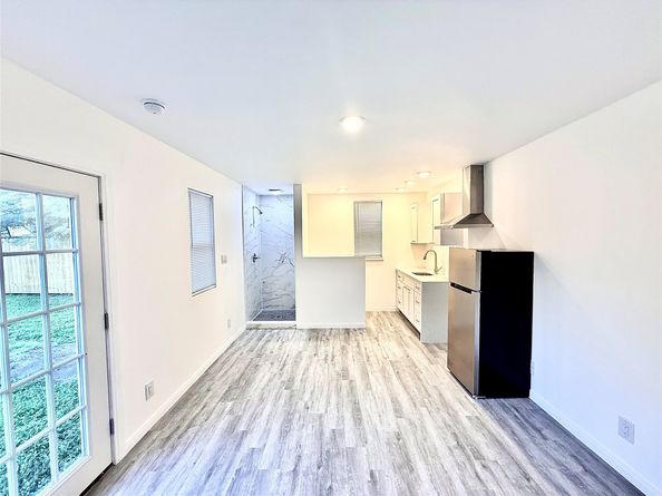 7118 Edgemoor Drive, Houston TX 77074