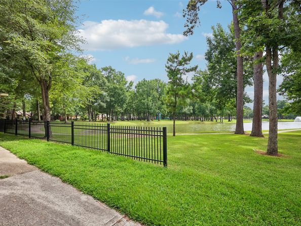 14326 Chartley Falls Drive, Houston TX 77044