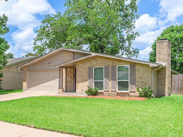 15510 Sierra Valle Drive, Houston TX 77083