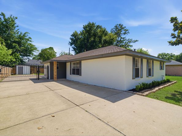 10423 Alcott Drive, Houston TX 77043